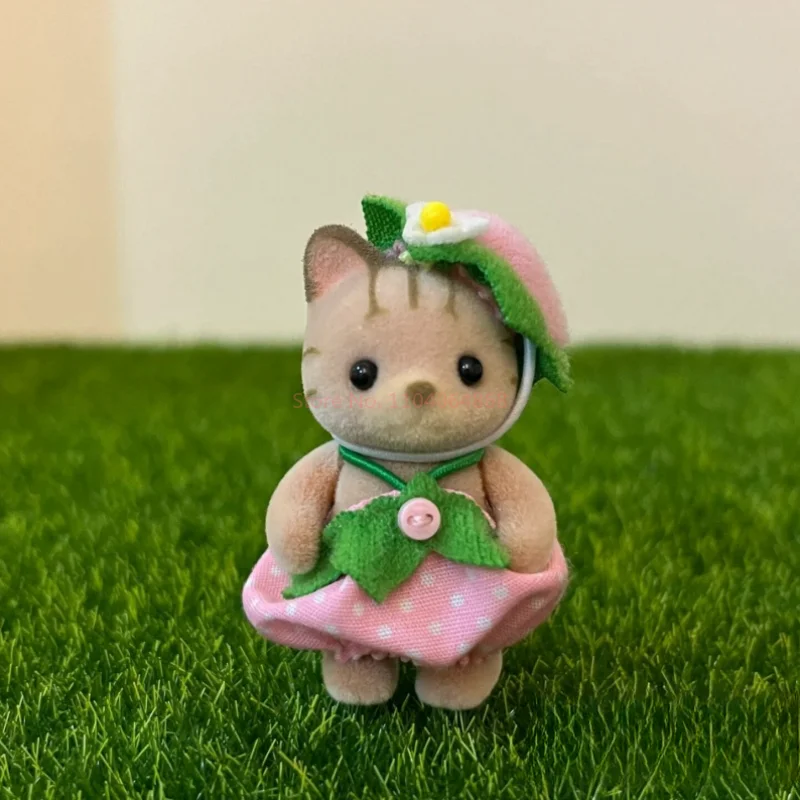 Hot Sale Sylvanian Families Five Person Strawberry Babies Set Anime Action Figure Room Decoration Doll Toys Birthday Xmas Gifts