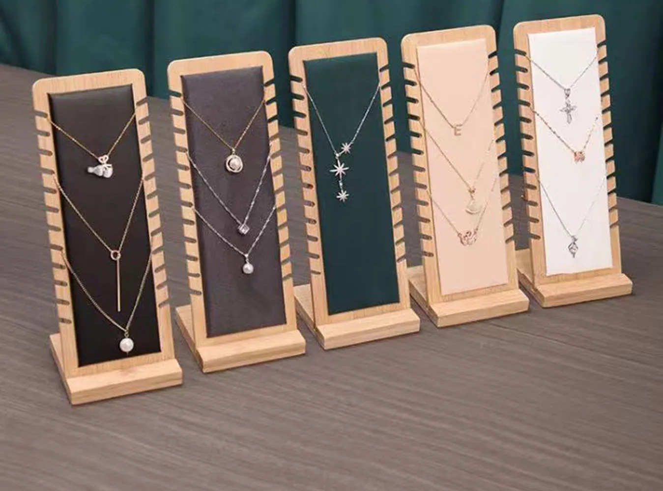 New Fashion Woman Bevel Jewelry Display Stand Necklace Display Wooden Multiple Easel Showcase Holder for Necklaces Colors Size