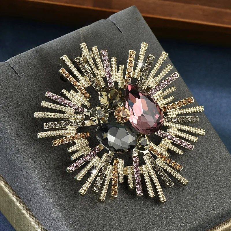 

Высококачественная роскошная брошь, женская, изысканная пряжка, брошь с защитой от воздействия