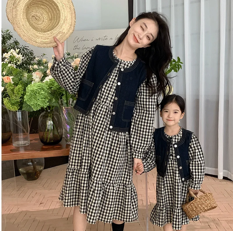 

Play Parent-Child Clothing Together, Autumn Korean Version, Mother And Son, Women's Clothing, Artistic Style, Children's Dress,