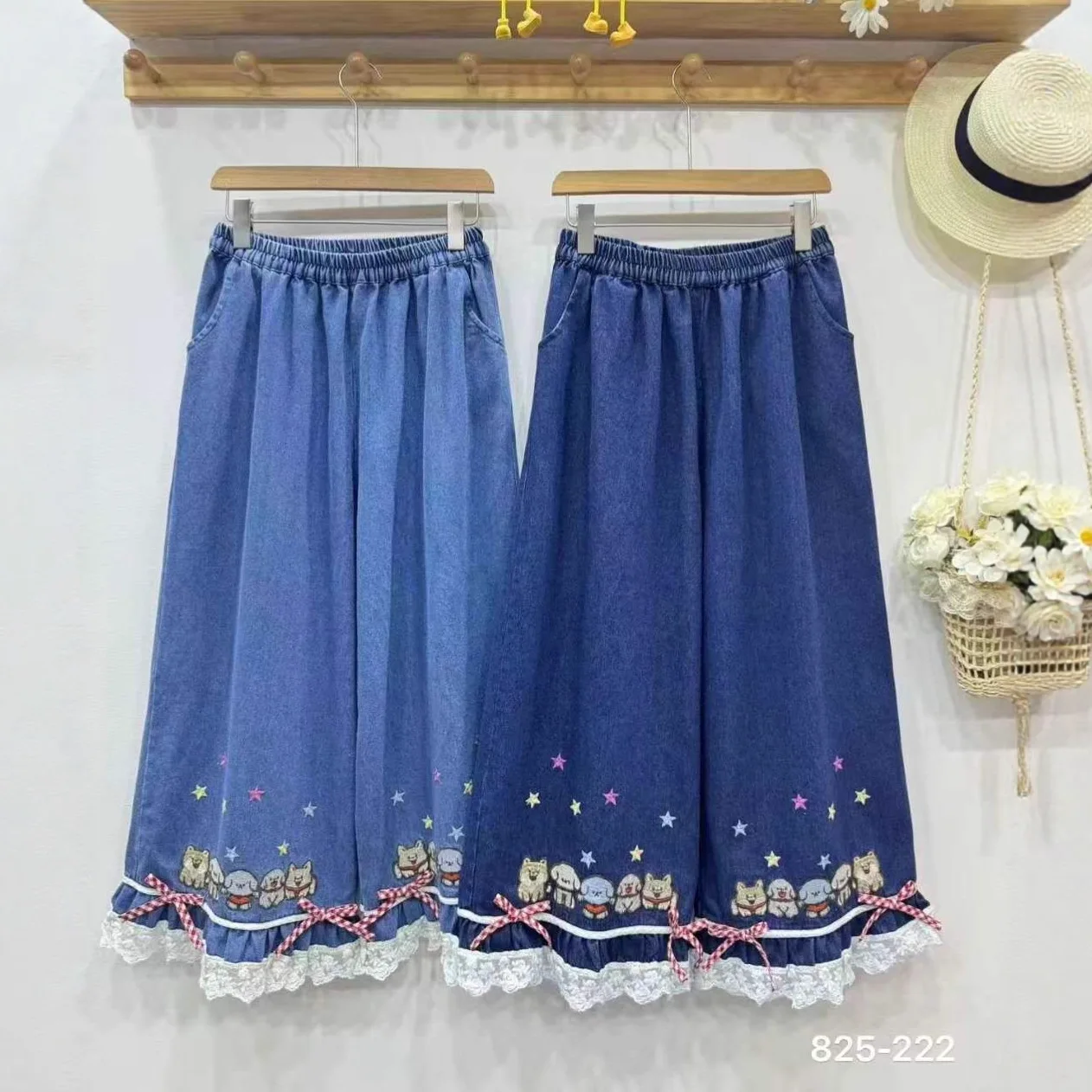 

Women Autumn Cartoon Dog Embrodery Lace Bow Patchwork Denim Straight Pants High Elastic Waist Casual Loose Jeans Wide Leg Pants