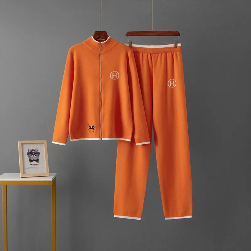 منتج جديد إبداعي عبر الحدود ملابس خارجية محبوكة بأكمام طويلة وسراويل طويلة محبوكة غير رسمية طقم مكون من قطعتين حصان مطرز Sp #4