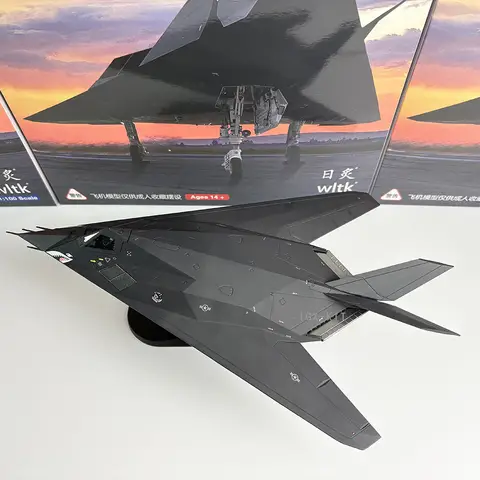 Modelo de Avião Militar F117 Stealth Combat Bomber em Escala 1:72, Coleção Estática de Aeronaves, Decoração e Presente