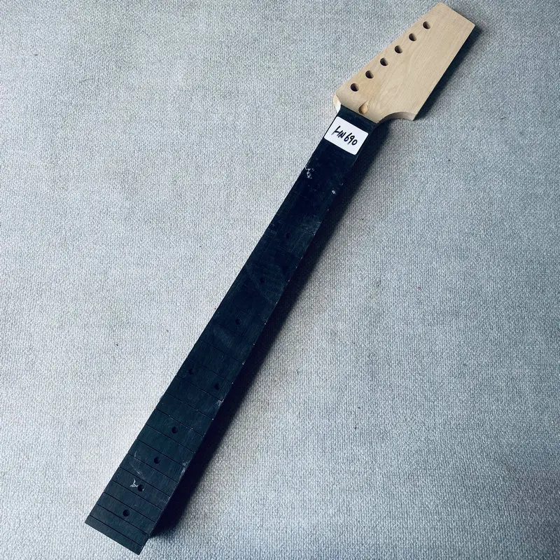 

HN690 Raw Materials Solid Maple for ST Guitar Neck DIY Unfinished Electric Replace Parts for Personal