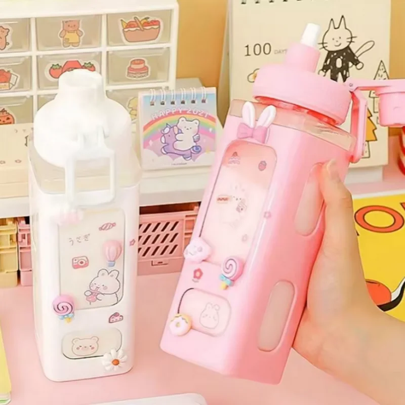 

Kawaii Shaker Water Bottle With Straw Sticker Cute BPA Free 600ml Plastic Tea Milk Portable Gourde Drink Bottle For Girl