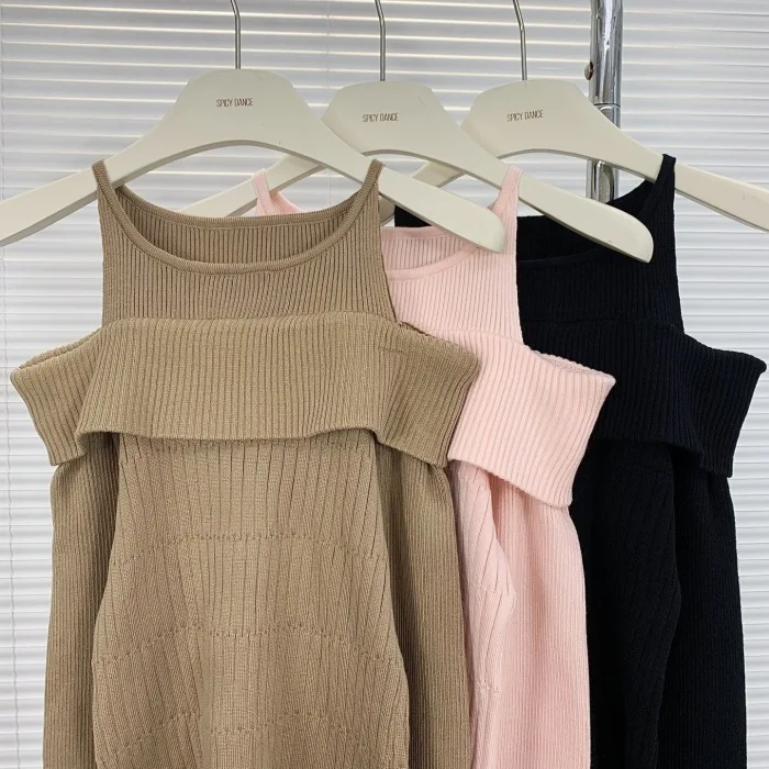 Autumn and winter temperament off shoulder long sleeved knitted sweater for women