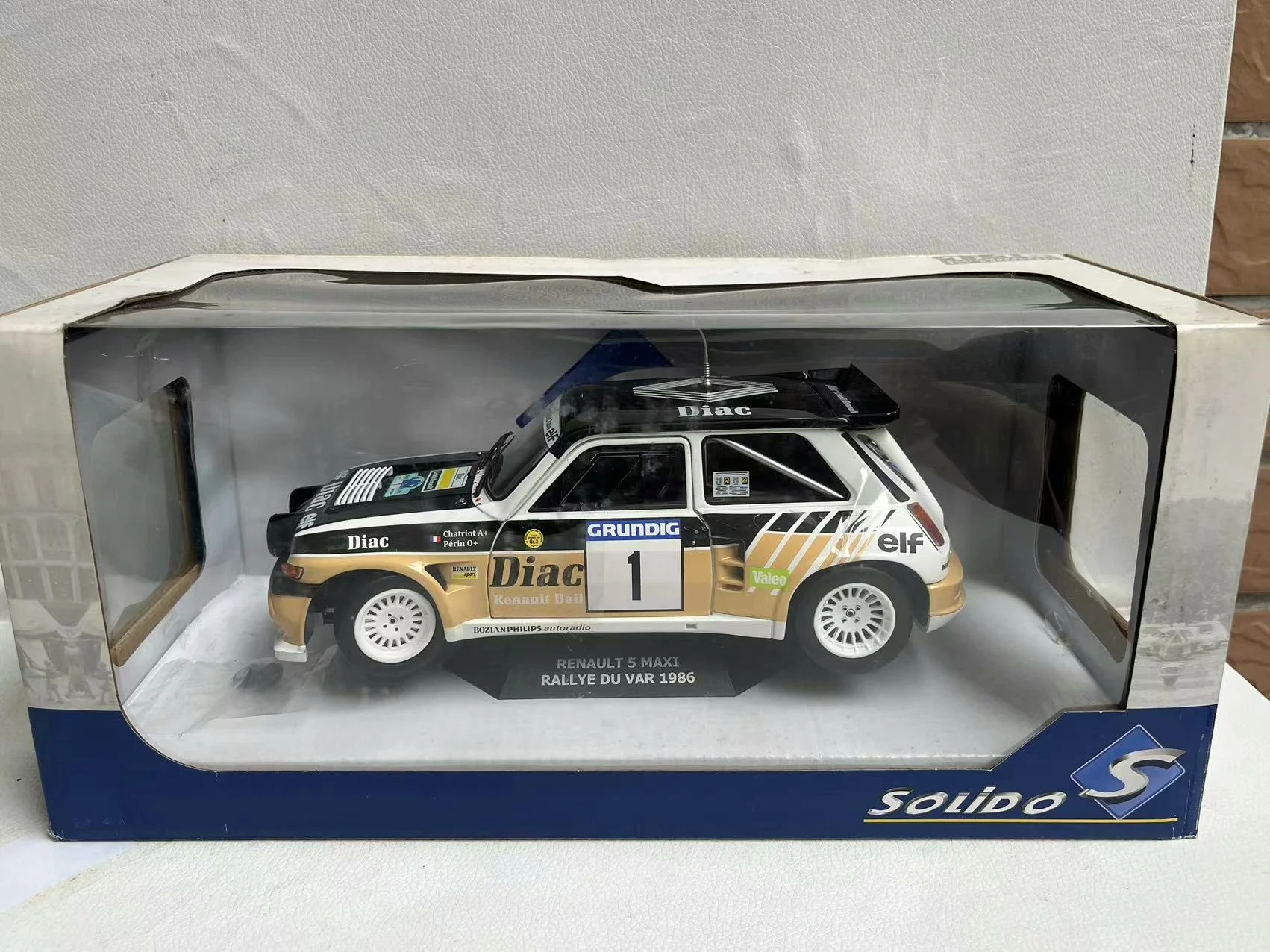 

Diecast SOLIDO 1/18 Scale RENAULT 5 #1 Renault Rally Car Q7 48 Alloy Car Model Collectible Toy Gift Souvenir Display Ornament