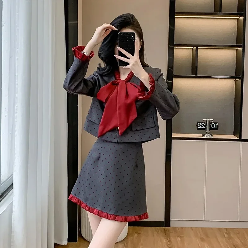 ภาษาฝรั่งเศสคําสไตล์คลาสสิกชุดผู้หญิง,2024 ฤดูใบไม้ร่วงใหม่ High-end Elegant Socialite Petite กระโปรงสั้น 2 ชิ้นชุดอินเทรนด์