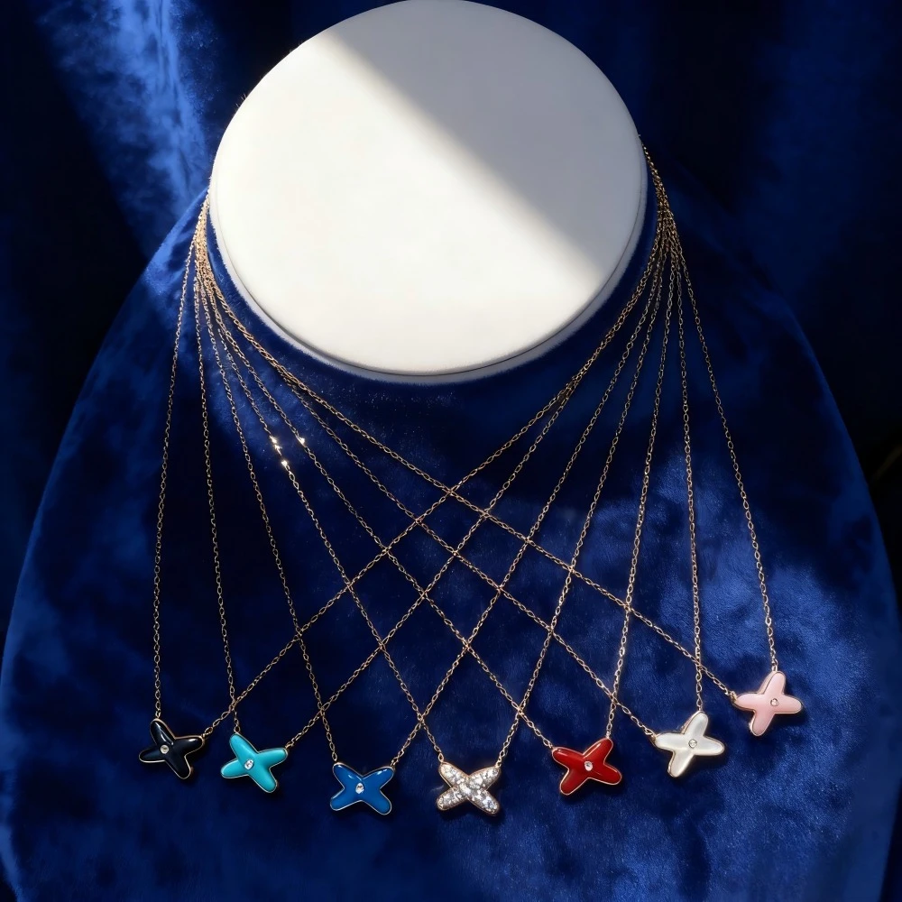 

2025 New Elegant accessories French Luxury Intersect Woman's Fashion Necklace Material High quality Moissanite Festival Party