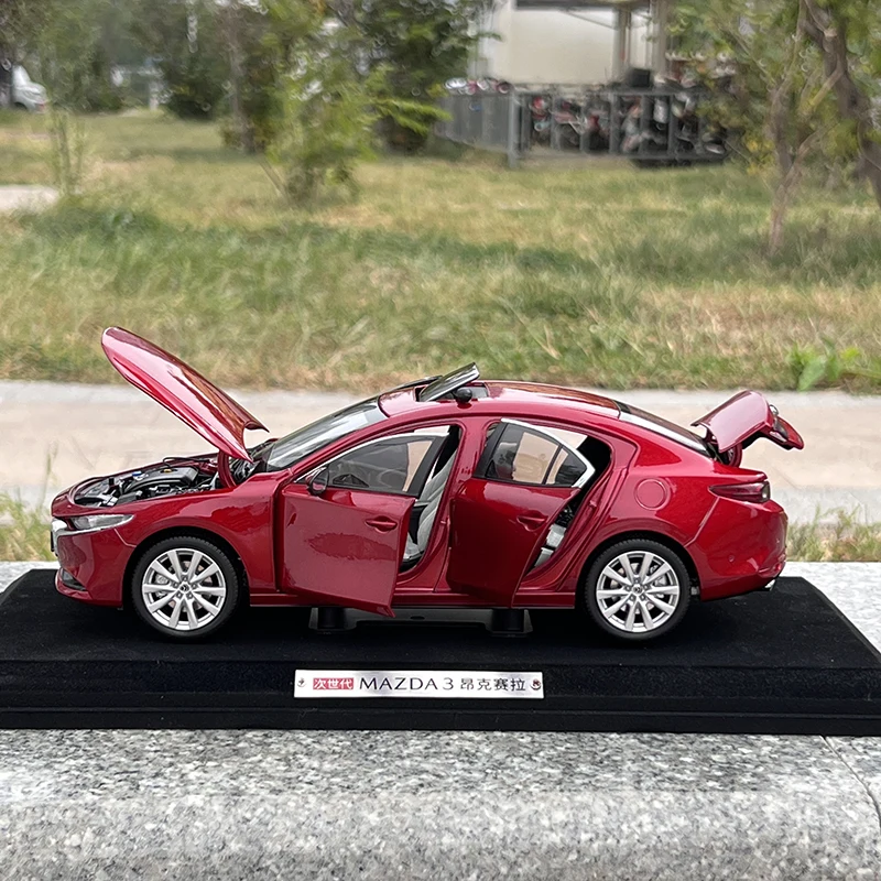 High Simitation 1:18 Mazda CX-30 2020 SUV Mazda 3 Axela Diecast Model Alloy Toy Car Miniature Boy Gift Collection