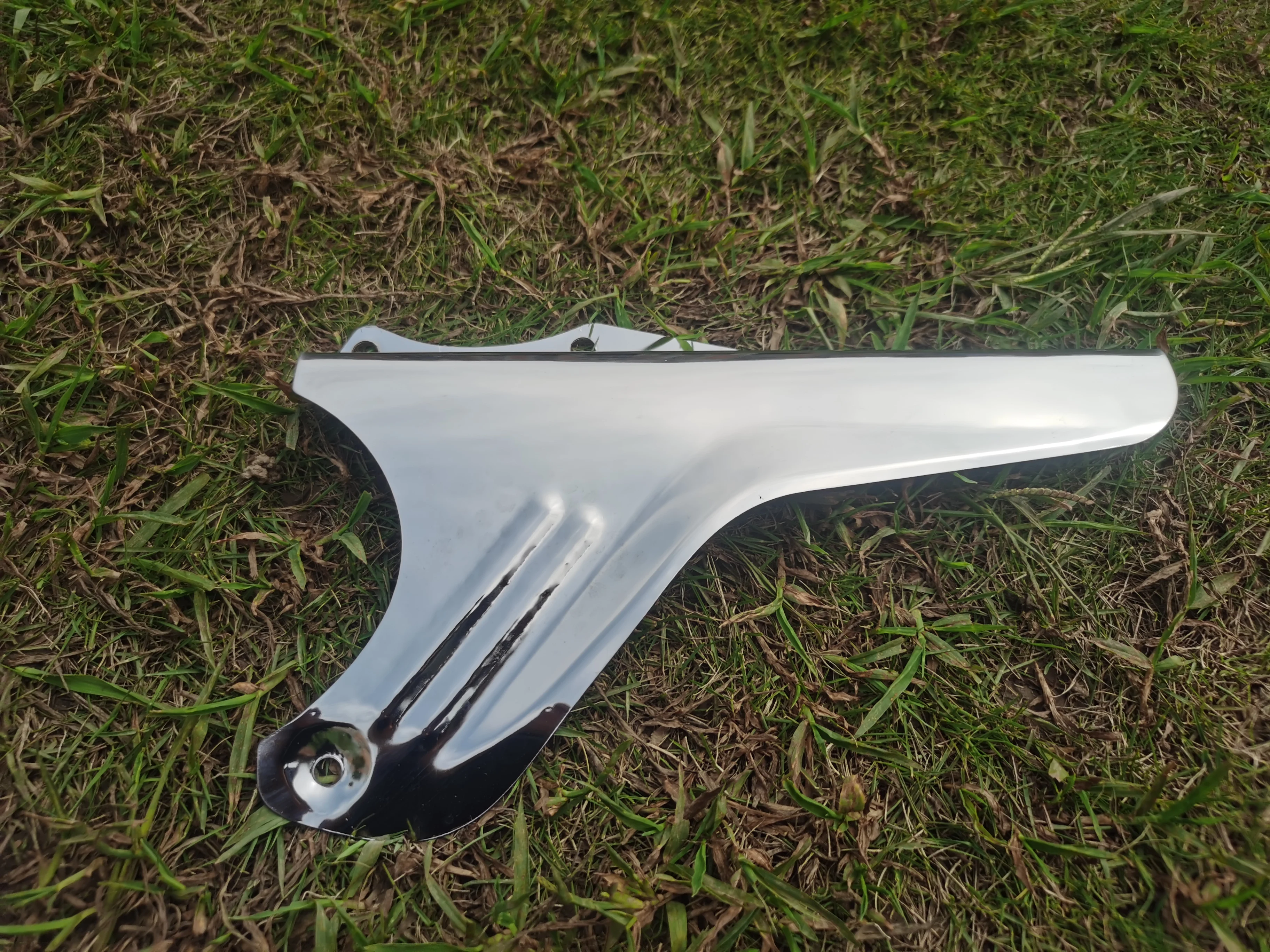 

Reproduction Chrome Chain Case Guard for 50 70 CT70 ST50 ST70 Trail 70 Motorcycle Accessories