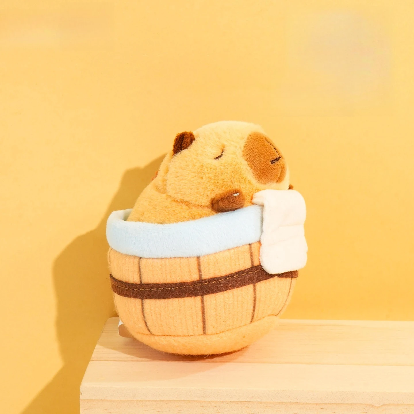 Creative Bath Water Cup Plush Capibala Doll Keychain Pendant Decompression Sound Making  Capibala Doll Bag Hanging Decoration