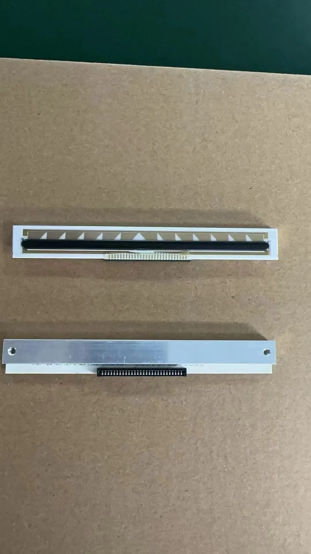 Printhead 100% New part number : Thermal print head 98-0520004+00LF TSC alpha-4L alpha 4L print head