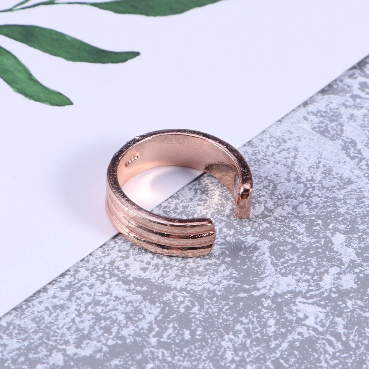 

Open Ring Rose Gold Magnetic Therapy Ring Durable Magnetic Acupressure Health Care Anti-Snore Breath Aid Treatment