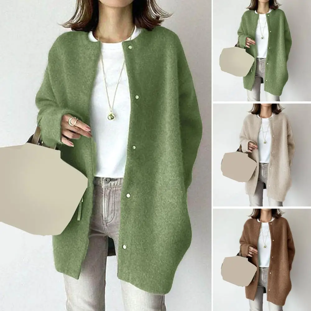 سترة نسائية أنيقة برقبة دائرية معطف محبوك للنساء بلون سادة ملابس خارجية فضفاضة بأكمام طويلة أنيقة متوسطة الطول للشتاء