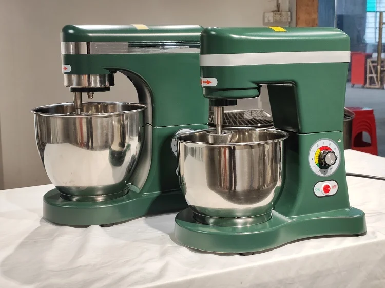 One Month 20000 Sets! 220V~240V Red Silver White Green Pastry Mixer With Colorful Gift Boxes OEM Design