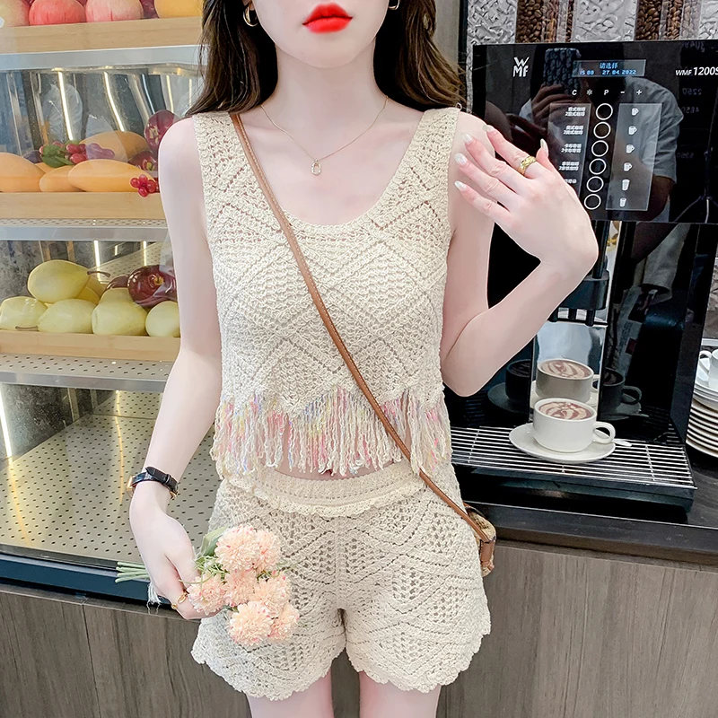 

2025 Spring And Summer New Solid Color Hollow Out Sleeveless + Shorts Shirt Two-piece Set Fashion Commuter Elegant Office Sets