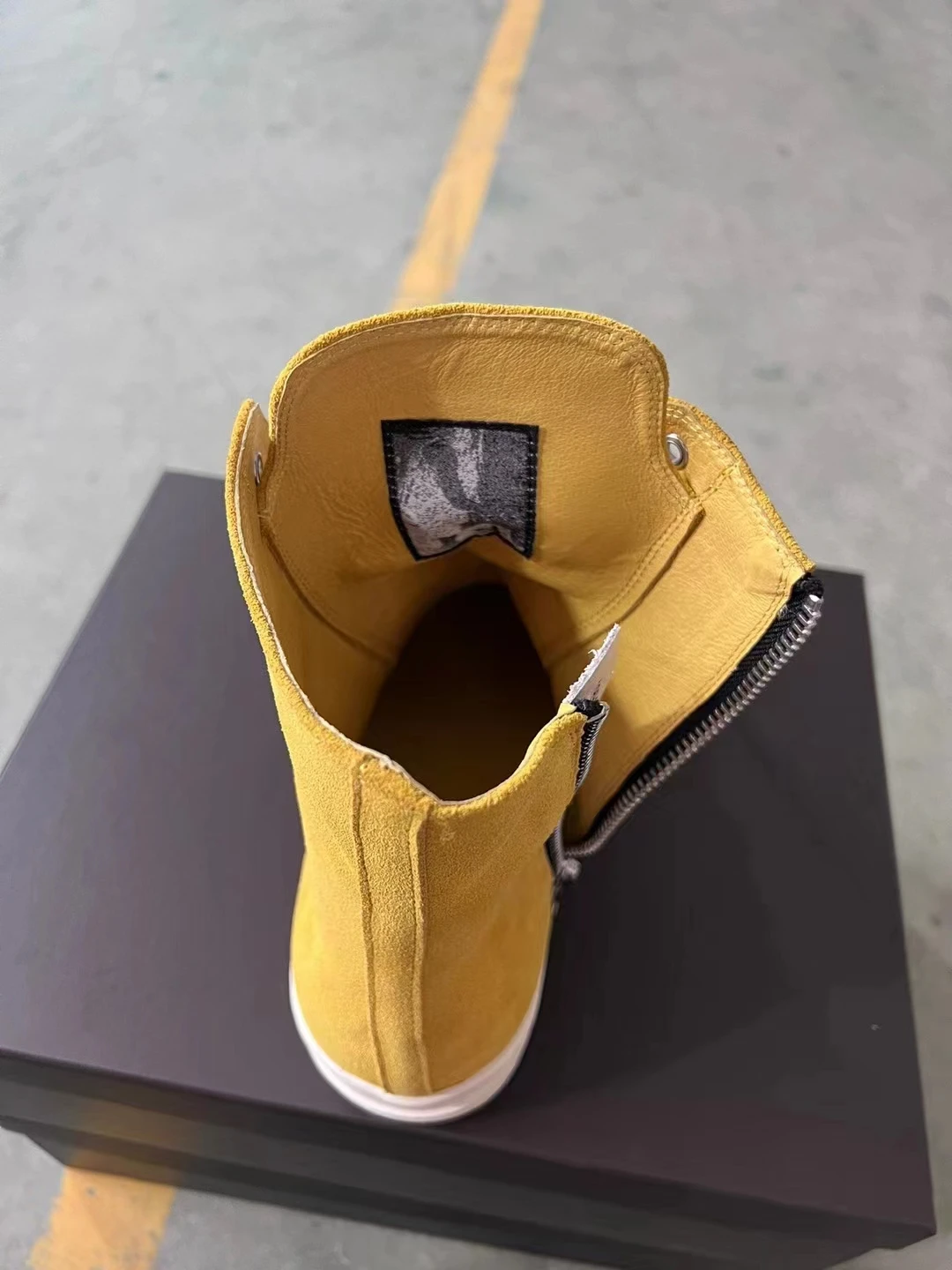 Versatile High-Quality Soft Leather Casual Shoes Boots for Men And Women Wear-Resistant Classic Designer Fashion Sports Wear