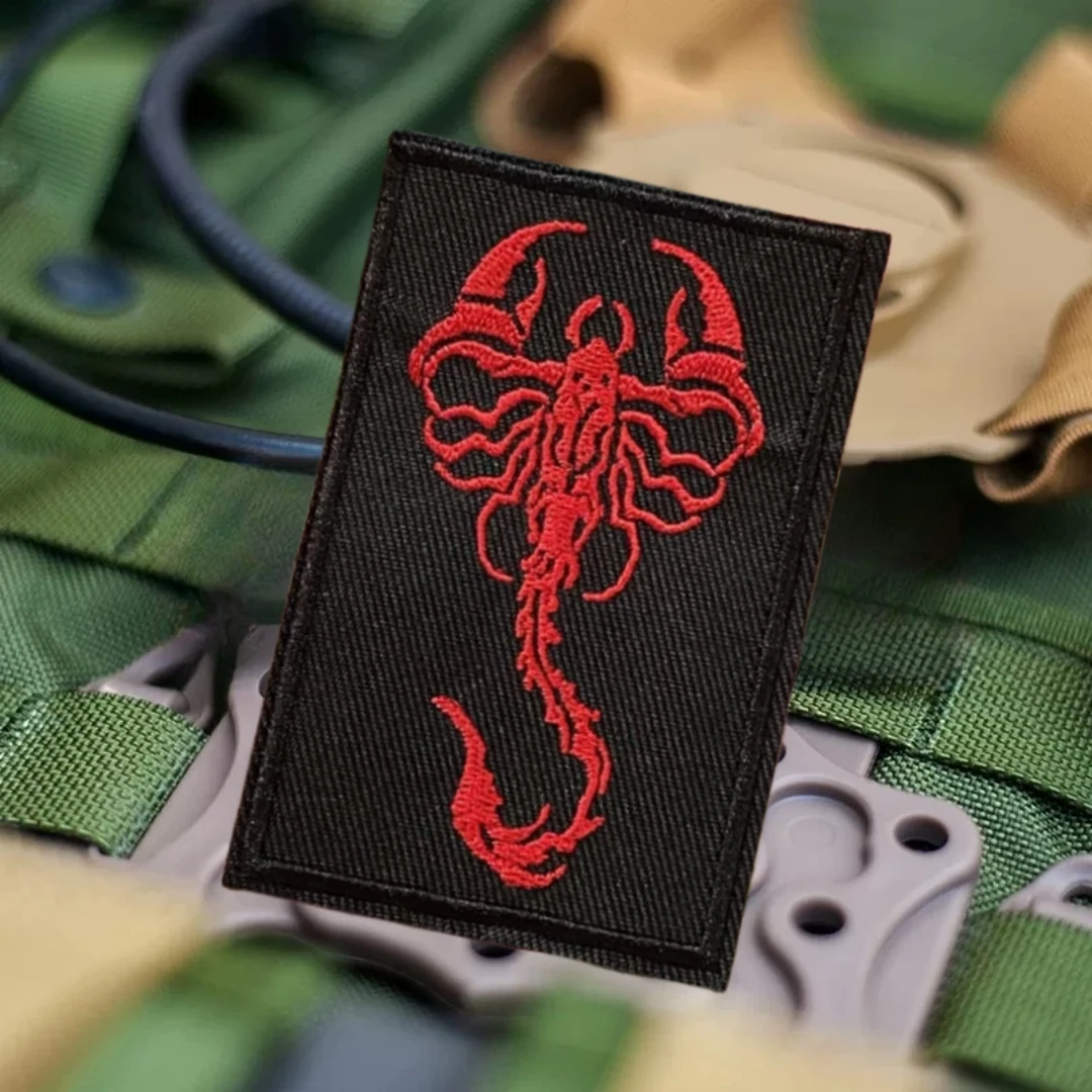 العقرب شيفرون المطرزة هوك وحلقة بقع للملابس التكتيكية العسكرية الجيش شارة في الهواء الطلق التعبئة والتغليف الخلفي ملصق