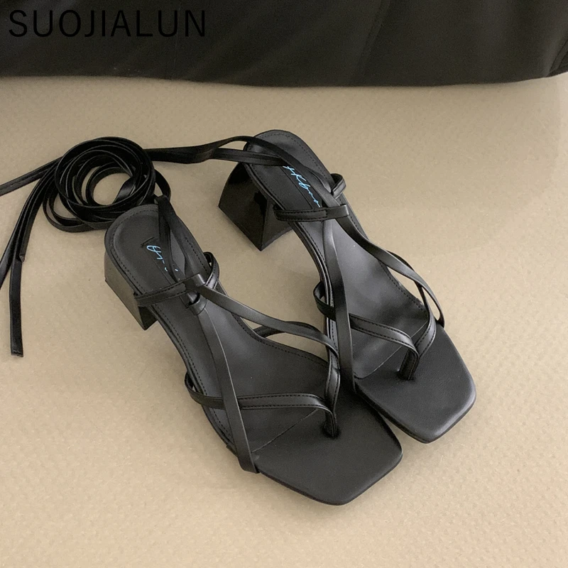 Suojialun 2024 Sommer neue Frauen Sandale Mode Schmal band Damen Knöchel Schnürung Gladiator Schuhe quadratische med Ferse Vaction Pumps