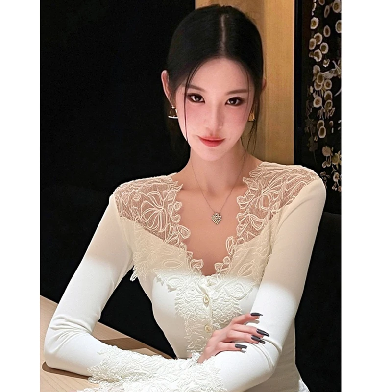 

Женская рубашка во французском стиле весна-осень 2026: лоскутная, ажурная, с кружевом, V-образным вырезом, сладко-сексуальная, приталенная, с длинным рукавом