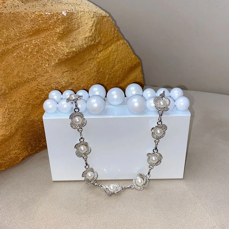 

Модная жемчужно-белая лента с цветком, маленькая квадратная сумка, сумка-мессенджер с щедрым темпераментом