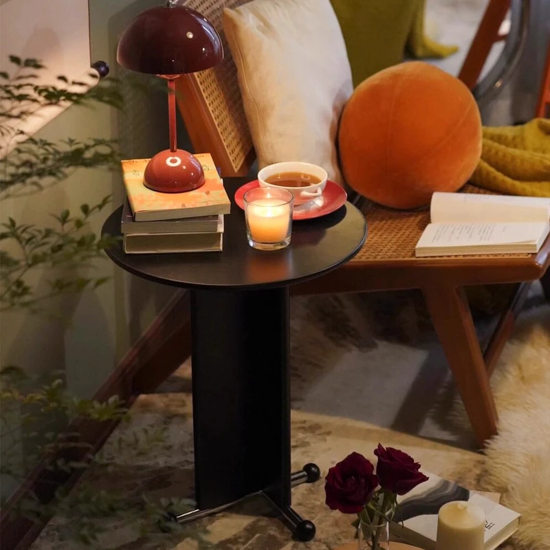 ‌ طاولة جانبية حديثة من منتصف القرن، طاولة نهاية أريكة من الخشب الصلب، طاولة قهوة مستديرة للشرفة، منضدة جمالية بجانب السرير لغرفة المعيشة