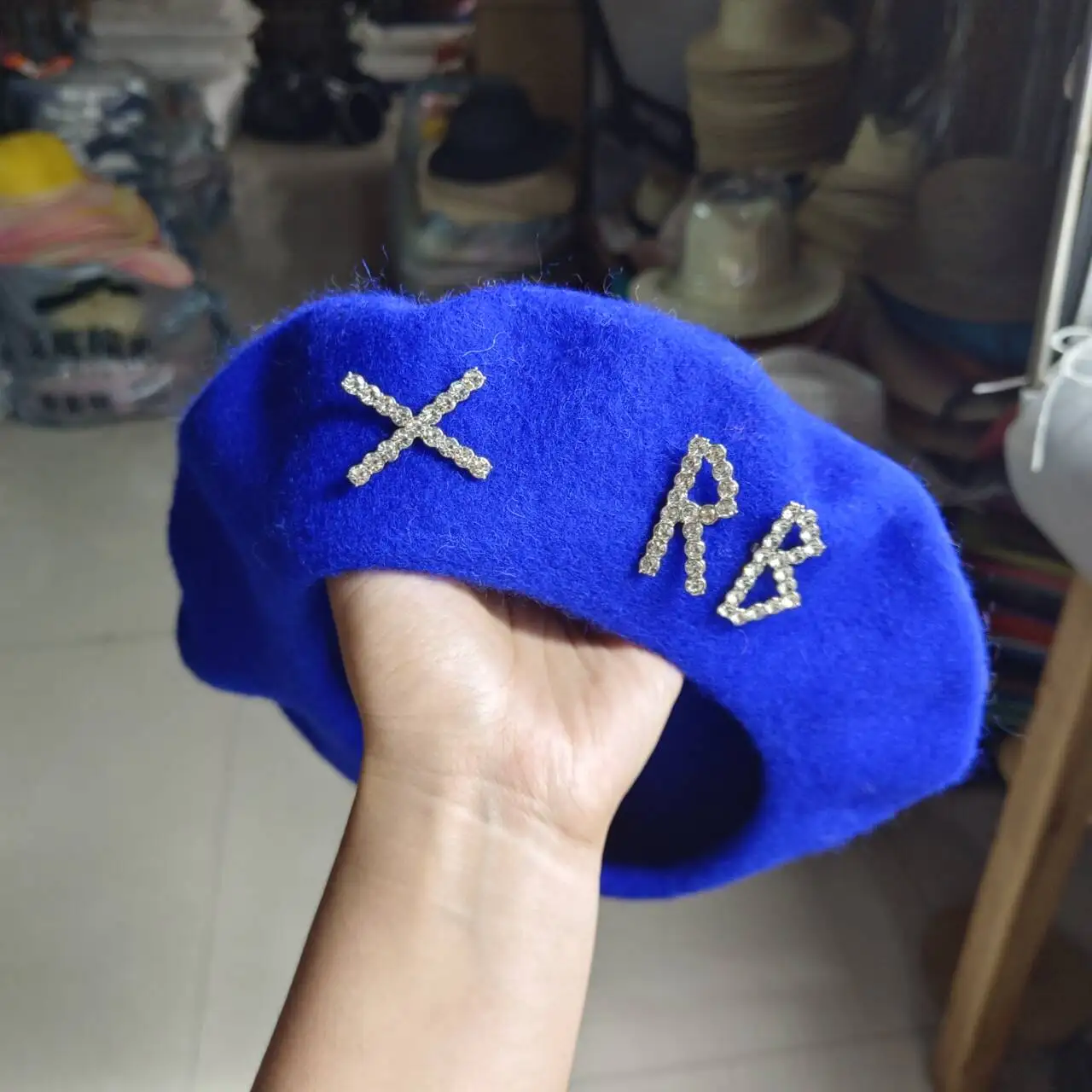 Lace mesh rhinestone beret fashionable luxury face small beret autumn dome painter\'s hat beret 겨울모자