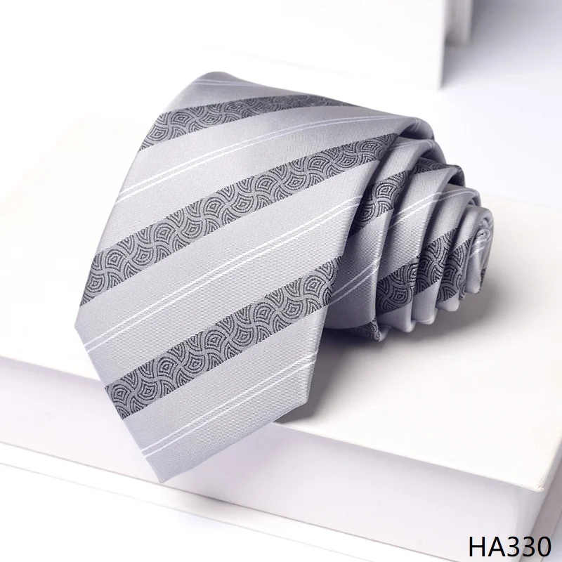 

High Quality Light Gray Striped Pattern Tie Men's Formal Shirt Accessories Business Banquet 8cm Wide Handmade Knotted Cravat