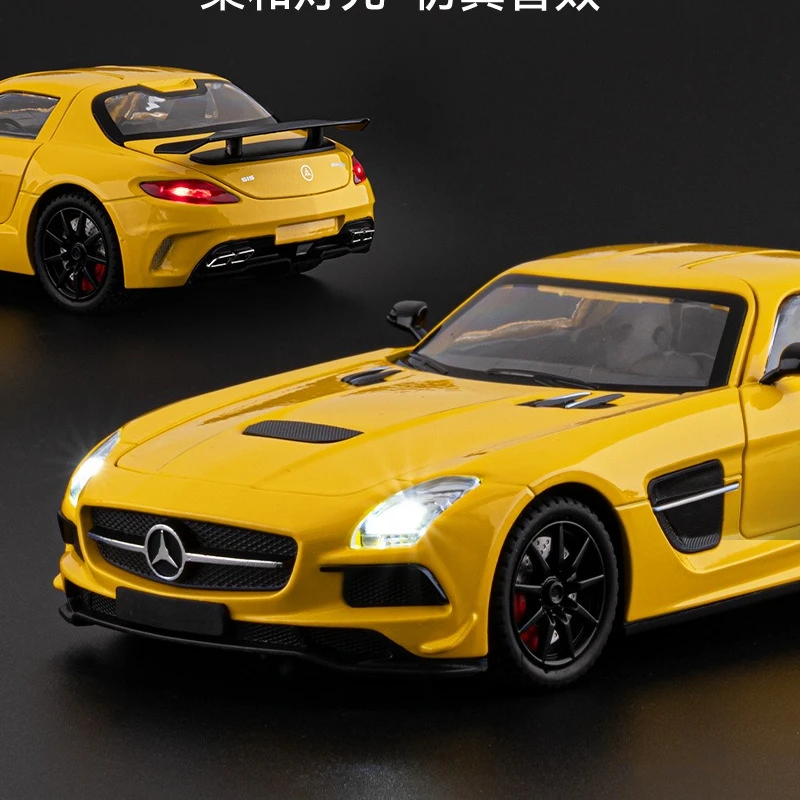1:24 SLS دييكاست سبيكة نموذج سيارات لعب مع ضوء الصوت التراجع الأبواب فتح سيارات رياضية موضة حلية الأولاد الهدايا