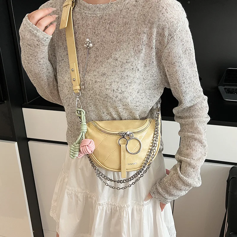 Sac à bandoulière d'été à sangle de chaîne pour femmes, sac à bandoulière de selle coréen, sac de poitrine brodé à la mode pour les achats de plage de rencontres
