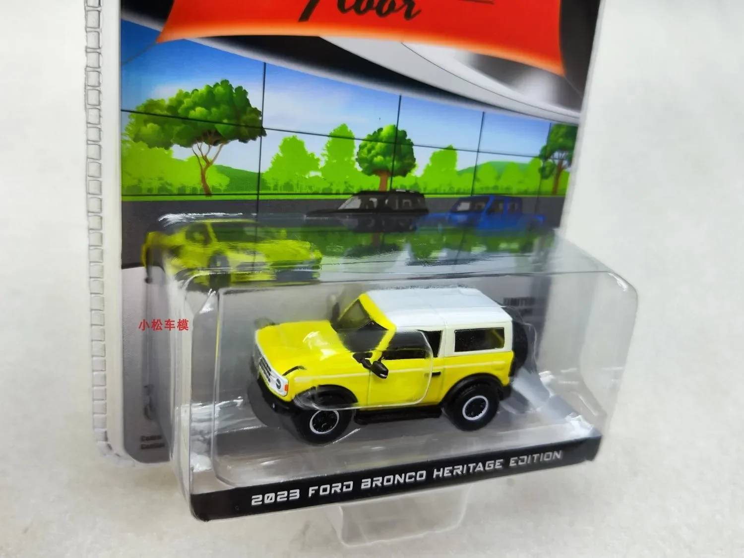 1: 64 2023 Ford Martyrs 2 Heritage Edition - Yellowstone Metal Oxford White Roof Alloy car model collection gift ornaments