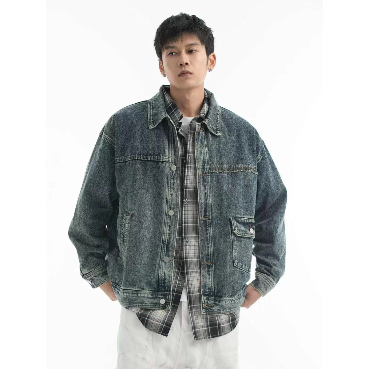 

Мужская джинсовая куртка с несколькими карманами в стиле ретро и американской вышивкой, весеннее или широкое пальто с воротником CleanFit, осень-зима, модное городское...