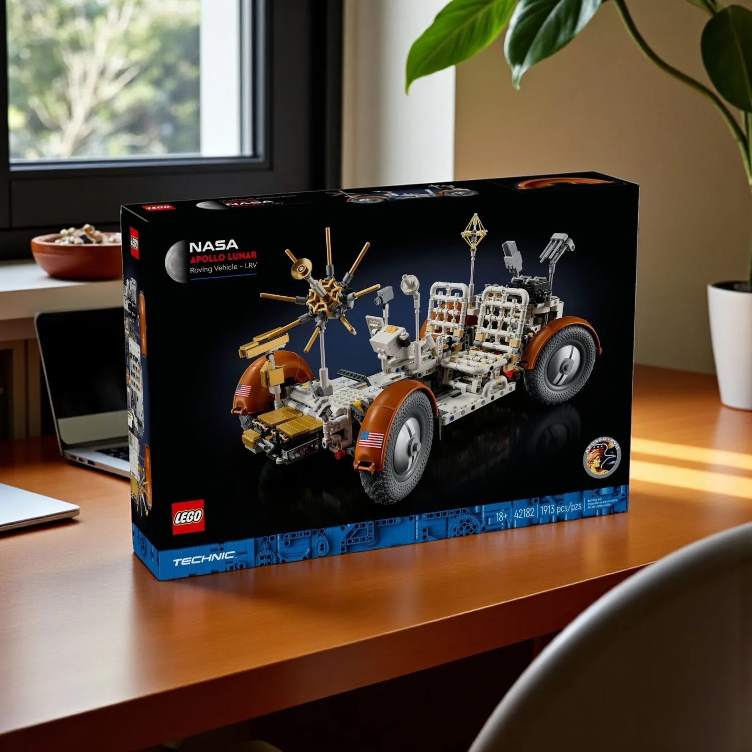 

LEGO 42182 Автомобиль NASA Apollo Lunar Roving — LRV
