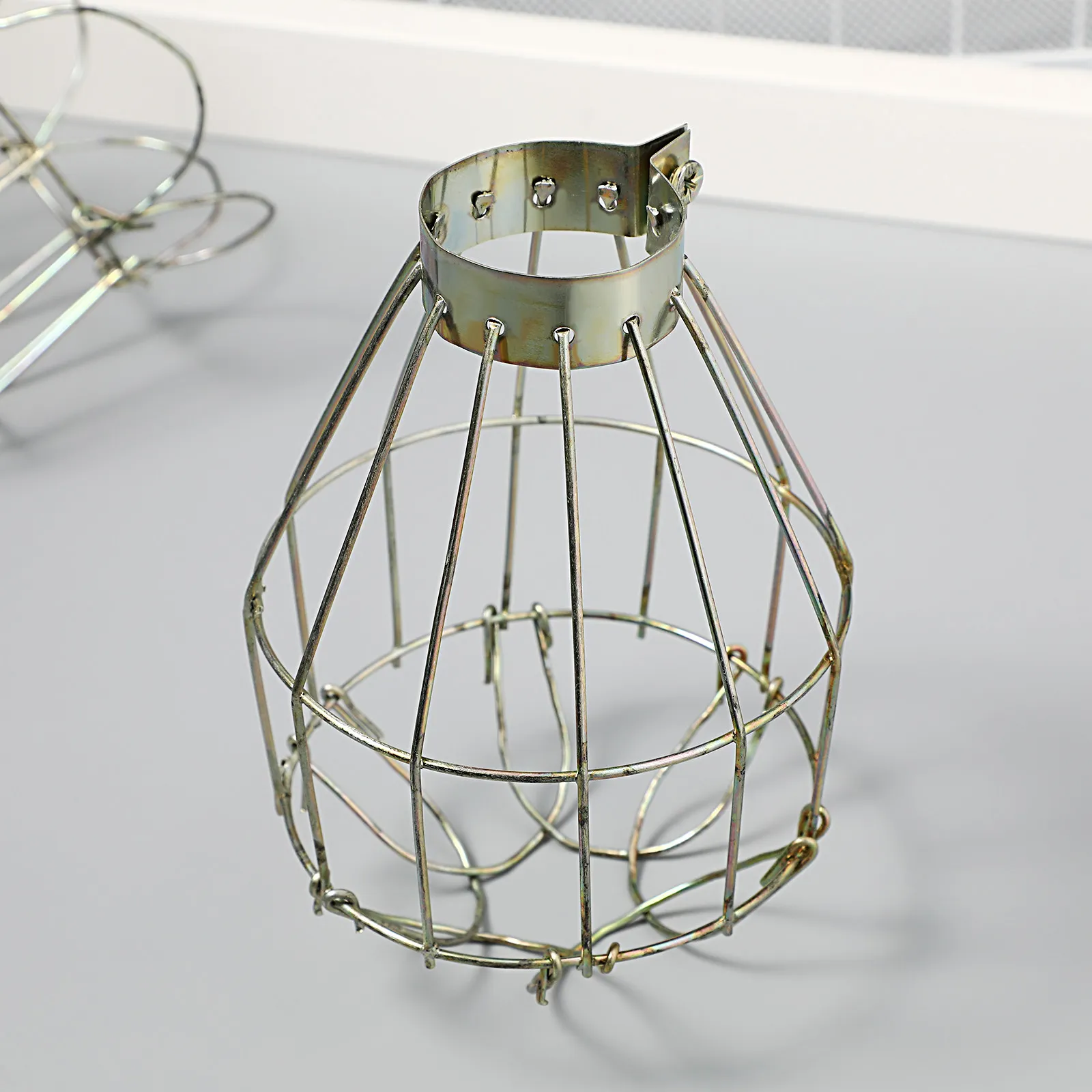 

6Pcs Copper Vintage Lamp Bulb Cage Shades Metal Protective Covers Home Cafe Bar Decor Metal Lamp Bulb Guard Vintage Light Cage