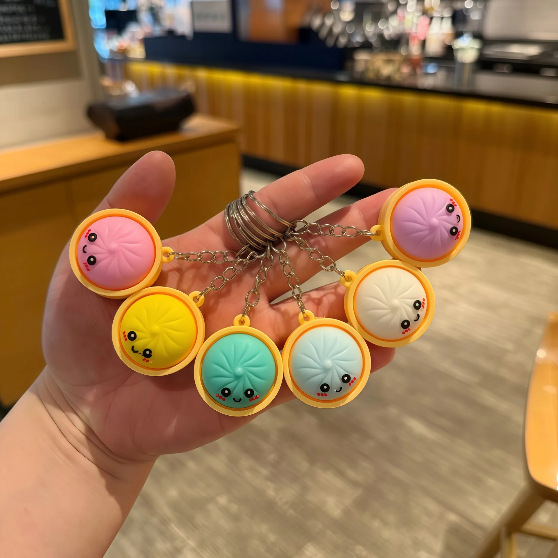 6/12/18/24 Pièces Porte-clés Dumpling Mignons Baozi avec Cuiseur Vapeur Couleurs Aléatoires pour Sacs Cadeaux, Faveurs de Fête, Faveurs de Mariage pour Invités