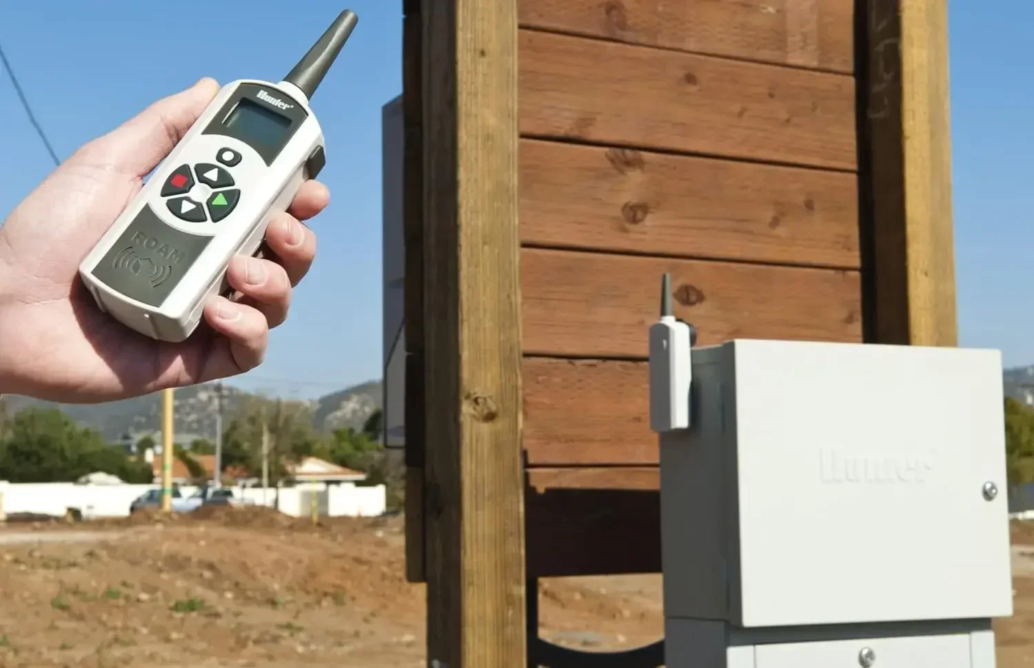 

[Must Have, Premium Quality!]Hunter ROAM-KIT Sprinkler Remote Controller, Works with X-Core, Pro-C, PCC, I-Core, Acc Irrigation