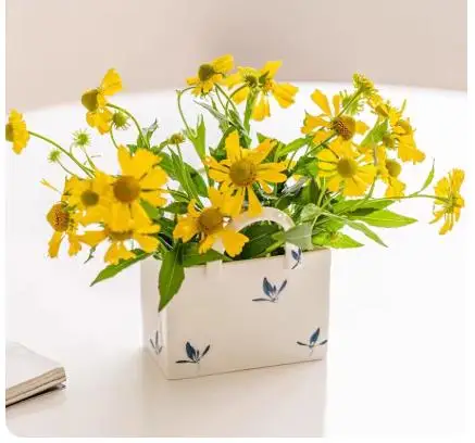 Handgezeichnete Orchideen-Keramik-Handtaschenvase Kreative Desktop-Blumenarrangement-Vase Hydroponische Vase Ästhetische Wohnzimmerdekoration
