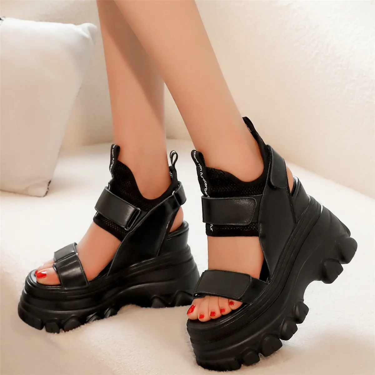 

Summer Fashion Sneakers Women Hook Cow Leather Wedges Gladiator Sandals Female Open Toe High Heel Platform Pumps Casual Shoes