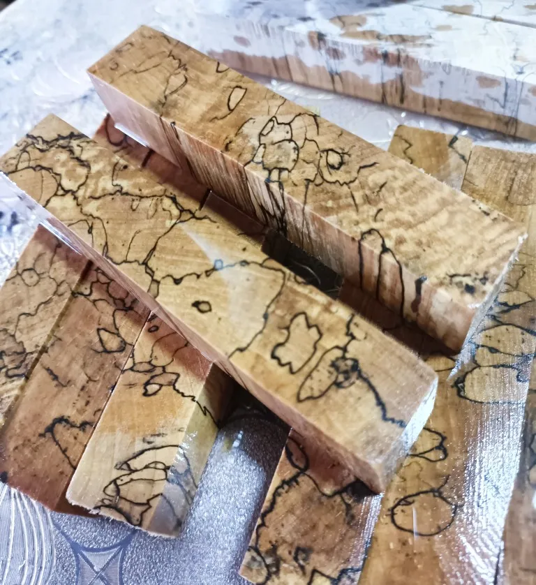 12.5x2x2cm Patterned Maple Wood knife Solid Raw Material Custom-Made Wooden Kitchen Knife Pen Handle