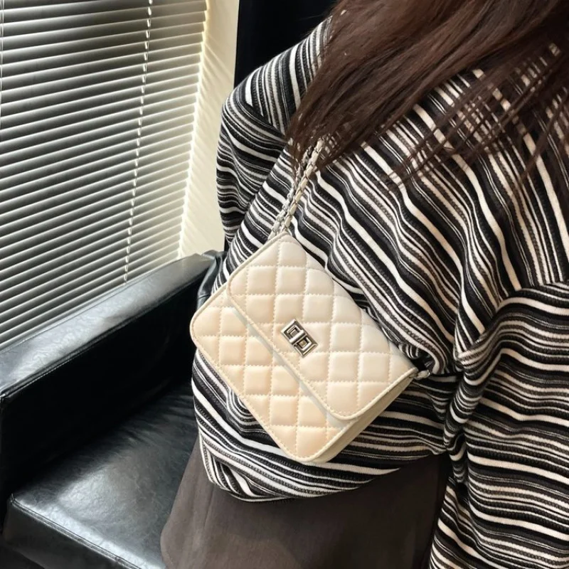 

Elegant Leather Crossbody Bag For Women With Adjustable Strap By Famous Designer, Perfect For Daily Use And Travel, Stylish And