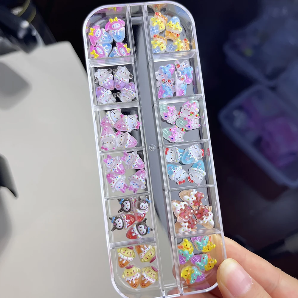 12 griglie (48 pezzi) accessori per unghie Hello Kitty gelato scintillante Ktiiy con design glitter pendenti per unghie Kawaii Summer Manicure Deco