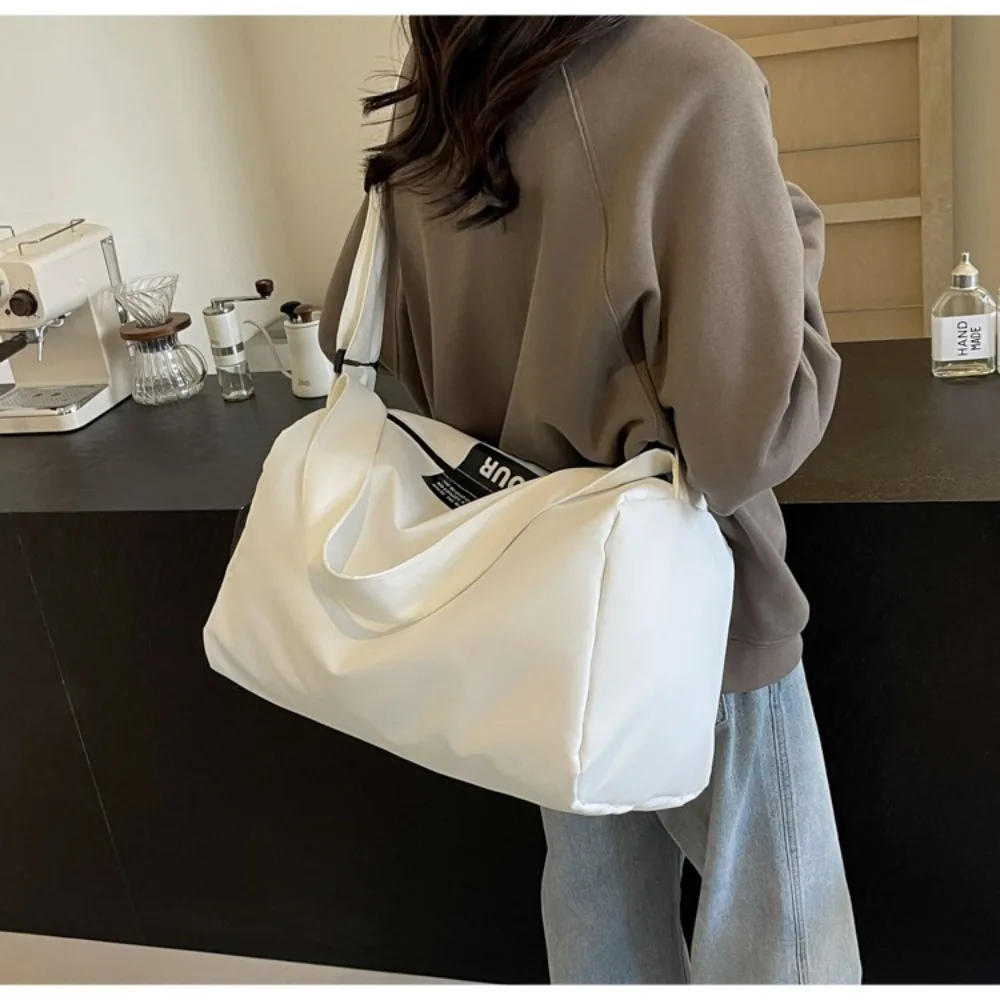 

Дорожная сумка через плечо с отделением для сухого и влажного воздуха, водонепроницаемая спортивная сумка для фитнеса, отделение для обуви, легко носить с собой