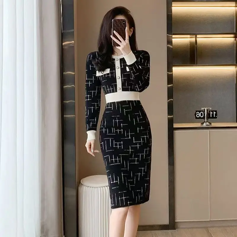 Autumn Winter Sweater Dress Luxurious Knitted Long Sleeve Dress French Party Dress Designer Korean Fashion New Slim Fit