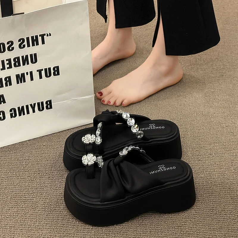 Elevated Platform Sandals Women's Summer Outdoor Wear 2026 New Style Diamond Toe Beautiful Thick Bottom Slip-On Shoes