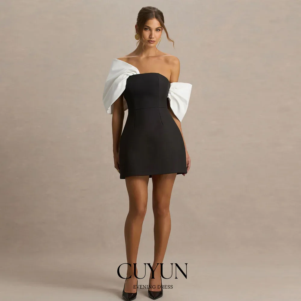 

CUYUN Customized Mini Party Gowns Bow Black and White Formal Dress Strapless Ruched Wedding Prom Dresses Special Occasion Dress