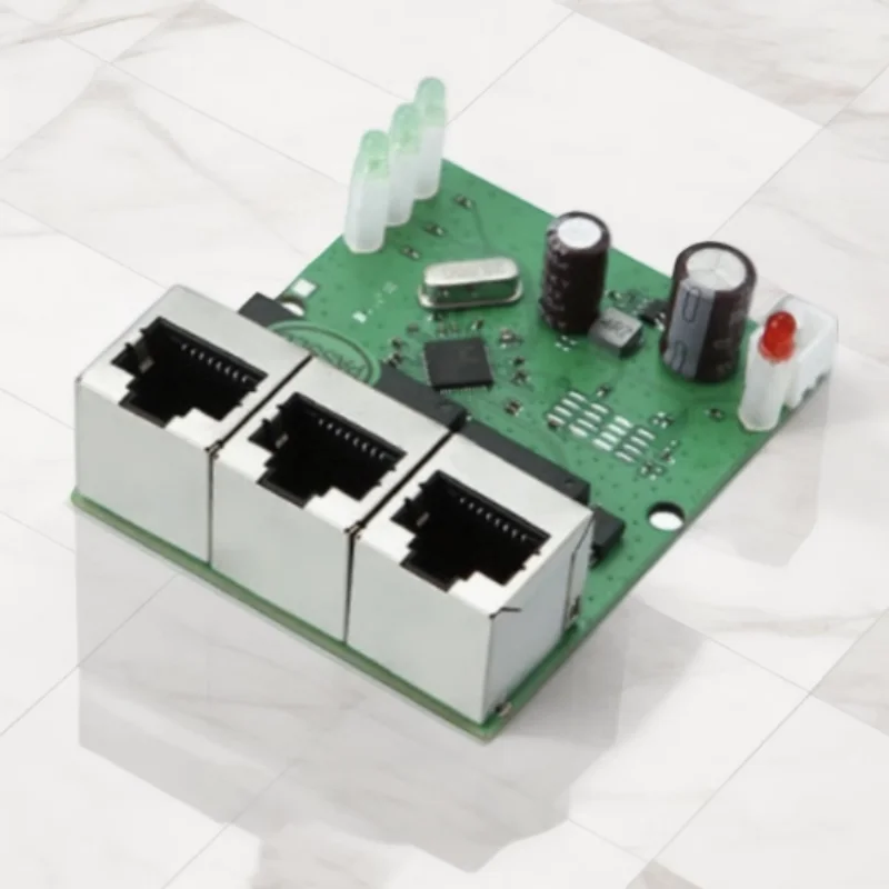 Mini piccolo modulo switch a 3 porte da 100 M con cavo splitter Internet ampio interruttore 5 V-12 V