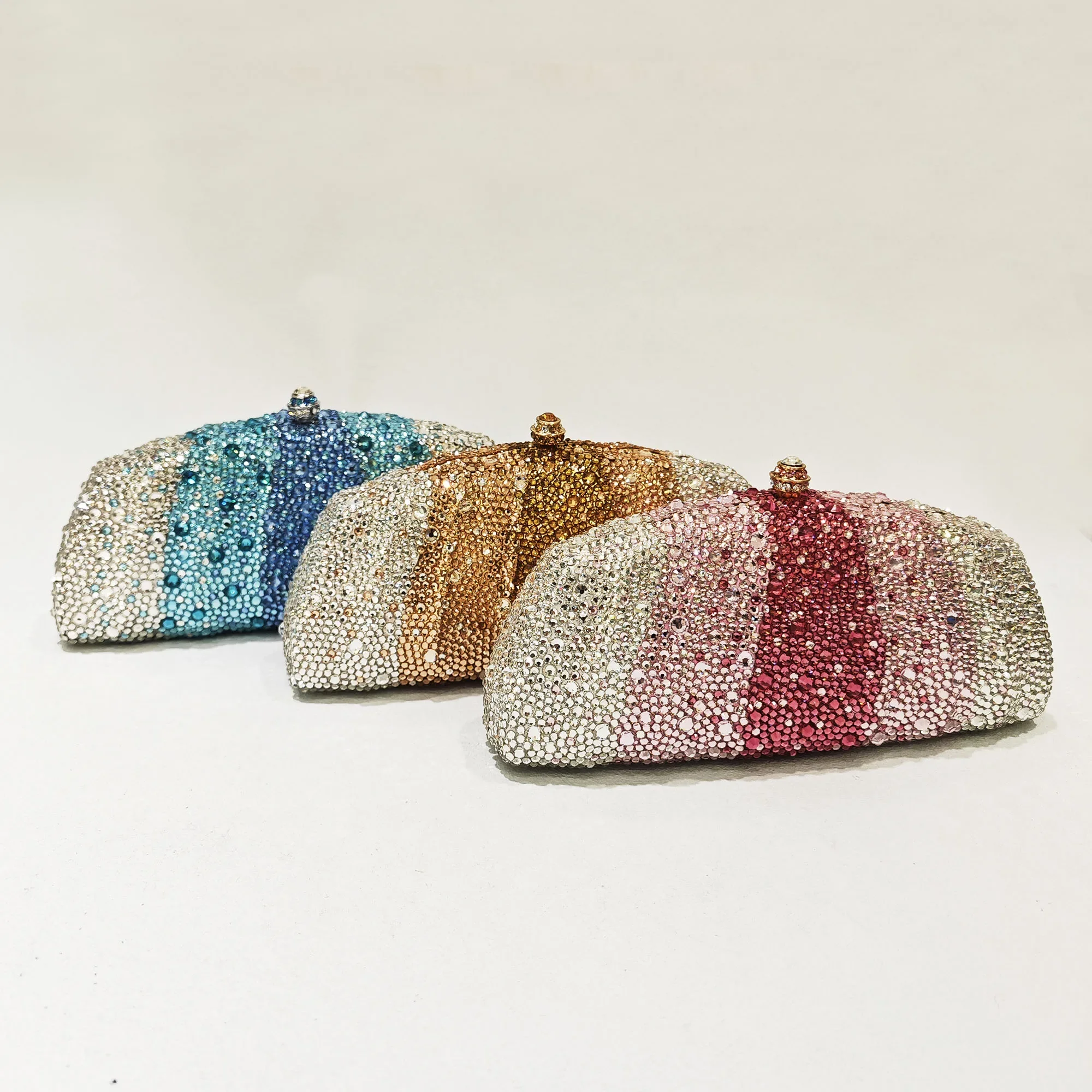 

Белая вечерняя сумка с кристаллами, формальные блестящие клатчи со стразами, вечерние свадебные сверкающие клатчи, сумки с бриллиантами, женские кошельки