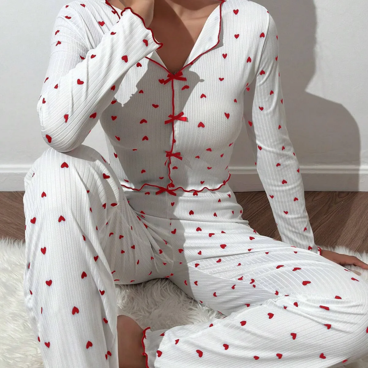 New Hot Selling Women's Clothing with Heart-shaped Printed Long Sleeved Pants Lapel Pajamas That Can Be Worn Outside Comfortably