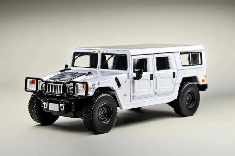 596 Model 1: 64 Hummer H1 Off-Road Vehicle Hood Opens Simulated alloy car model